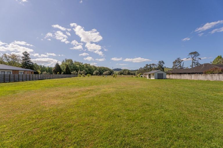 Photo of property in 12 Austin Drive, Whitianga, 3510