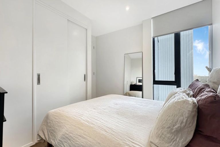 Photo of property in 801/1 Buscomb Avenue, Henderson, Auckland, 0610