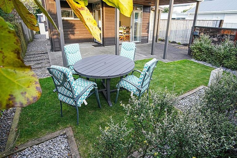 Photo of property in 20b Wharemauku Road, Raumati Beach, Paraparaumu, 5032