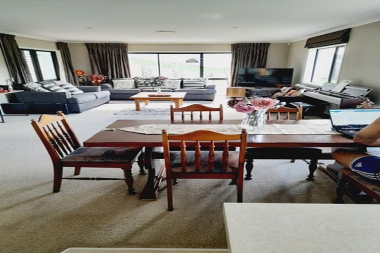 Photo of property in 14 Tieke Place, Horahora, Whangarei, 0110