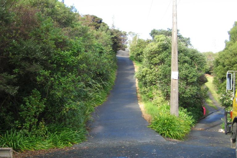 Photo of property in 25 Hillside Crescent, Leigh, 0985