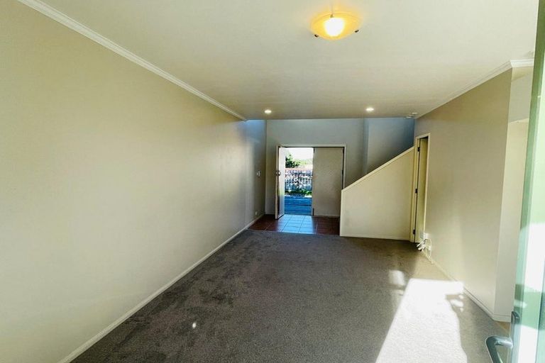 Photo of property in 130 Buckland Road, Mangere East, Auckland, 2024