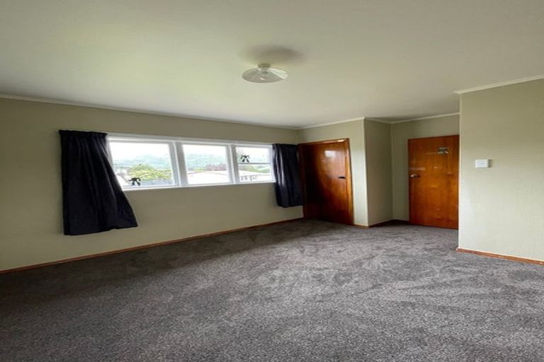Photo of property in 2/18 Eldon Grove, Taita, Lower Hutt, 5019