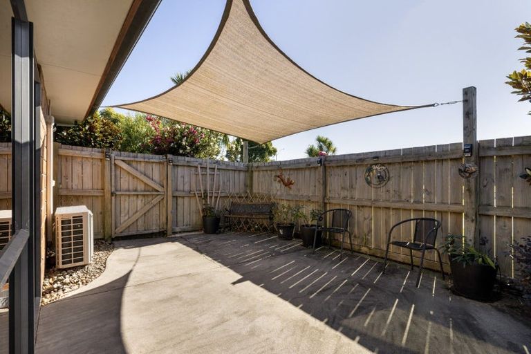 Photo of property in 57 Oteki Park Drive, Welcome Bay, Tauranga, 3112