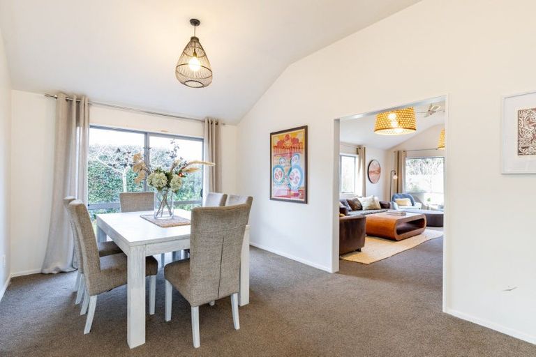 Photo of property in 69 Carlyle Street, Leamington, Cambridge, 3432