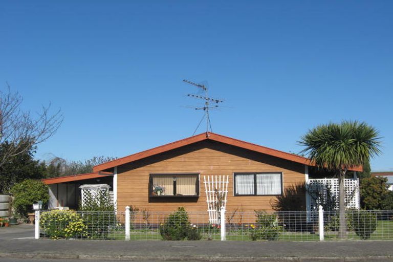 Photo of property in 203 Belvedere Road, Carterton, 5713