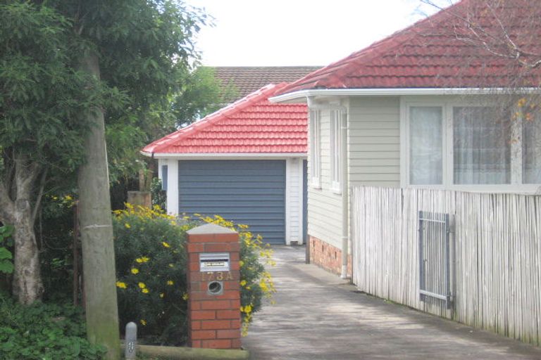 Photo of property in 173 Waimumu Road, Massey, Auckland, 0614