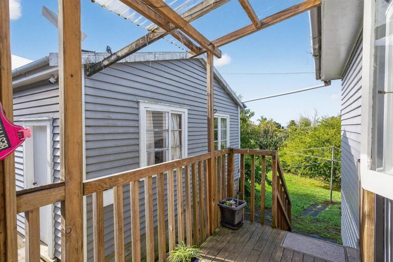 Photo of property in 17 Bickerstaffe Road, Maungaturoto, 0520