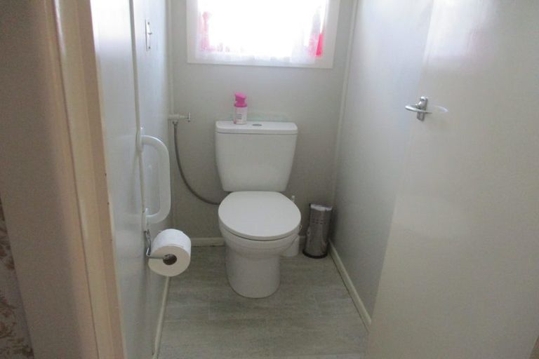 Photo of property in 22 Thompson Street, Tokoroa, 3420