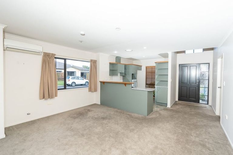 Photo of property in Bramley Gardens, 27/3 Turnbury Court, Rototuna, Hamilton, 3210