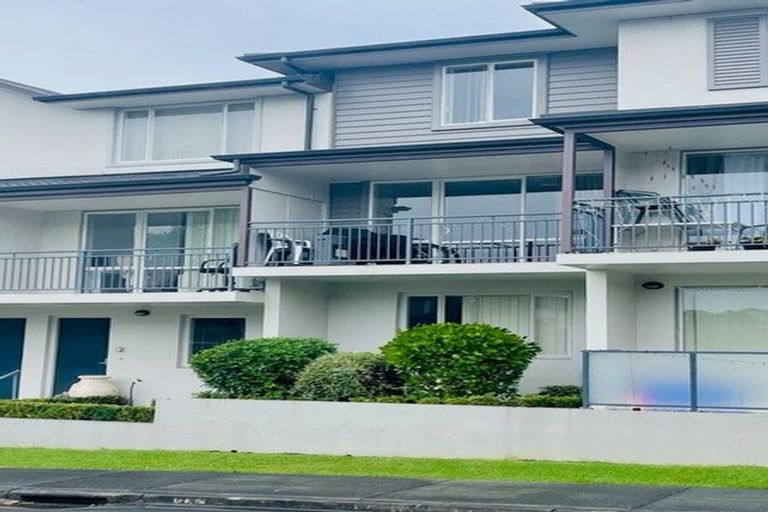 Photo of property in 3 Opito Way, East Tamaki, Auckland, 2013