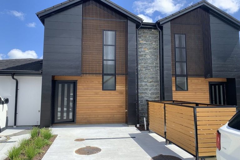 Photo of property in 4 Honowai Street, Kumeu, 0810