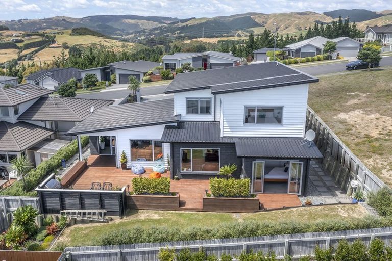 Photo of property in 127 Endeavour Drive, Whitby, Porirua, 5024