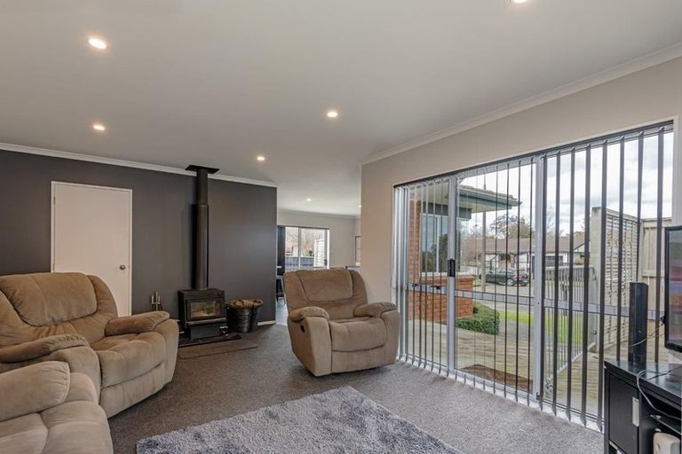 Photo of property in 42 Caroline Drive, Feilding, 4702