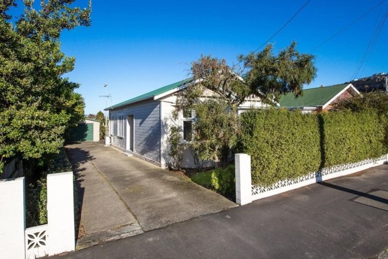 Photo of property in 257 Macandrew Road, Forbury, Dunedin, 9012