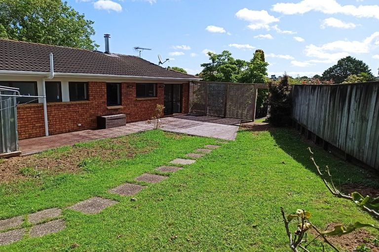 Photo of property in 23 Orinda Close, Botany Downs, Auckland, 2010