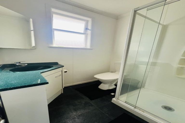 Photo of property in 6 Lewis Place, Highbury, Palmerston North, 4412