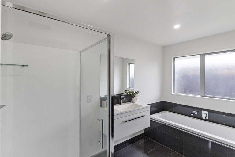 Photo of property in 20 Bradbury Avenue, Rolleston, 7614