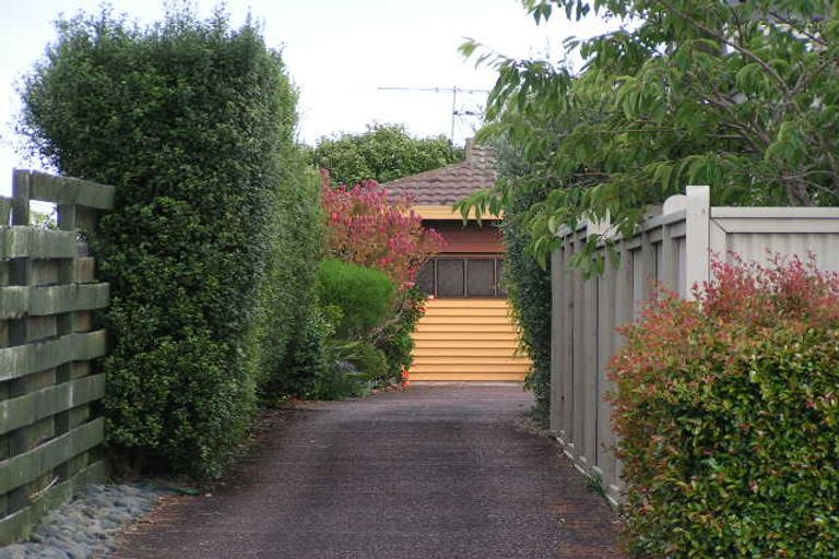 Photo of property in 2/32 Jutland Road, Hauraki, Auckland, 0622