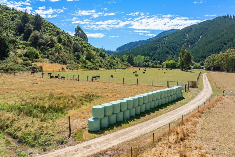 Photo of property in 407 Onamalutu Road, Onamalutu, Blenheim, 7275