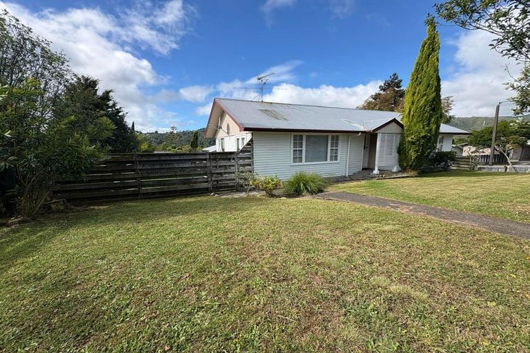 Photo of property in 23 Greenwich Grove, Stokes Valley, Lower Hutt, 5019