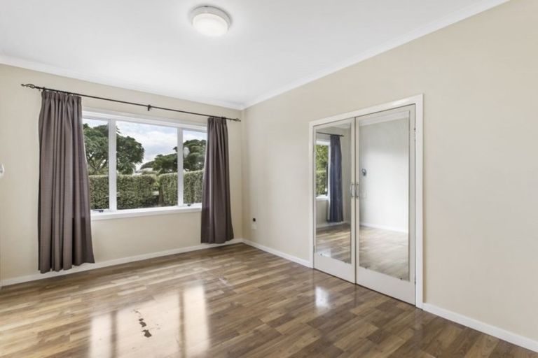 Photo of property in 9a Gloucester Road, Manurewa, Auckland, 2102