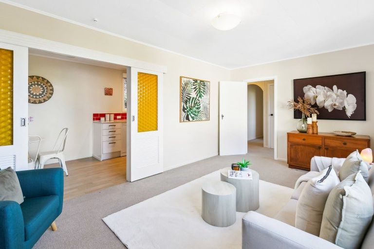 Photo of property in 23 Governor Road, Northland, Wellington, 6012