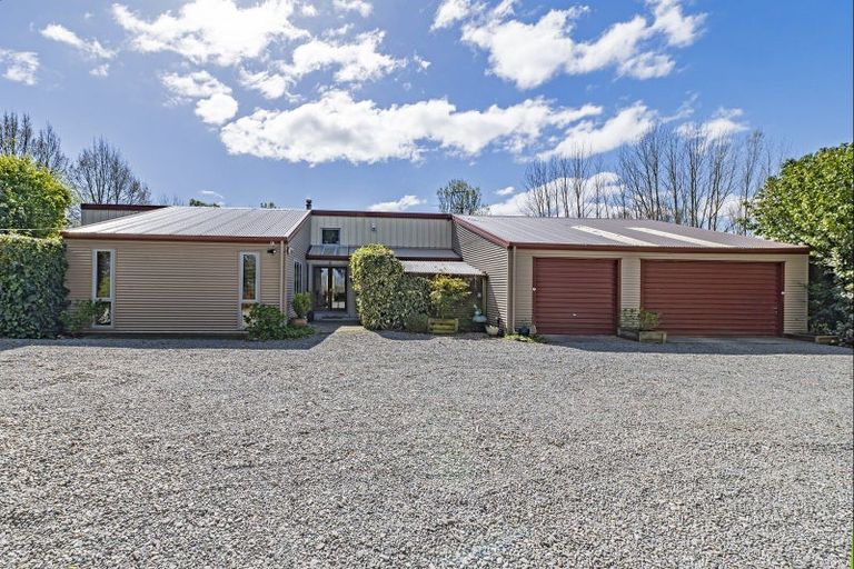 Photo of property in 1520 Tram Road, Swannanoa, Rangiora, 7475
