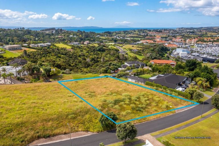 Photo of property in 27 Balboa Drive, Matakatia, Whangaparaoa, 0930