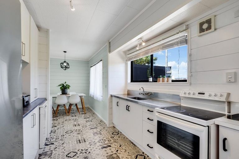 Photo of property in 61 Kimihia Road, Huntly, 3700