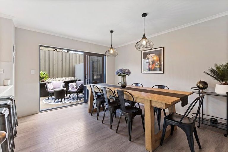 Photo of property in 6 Sample Road, Albany, Auckland, 0632