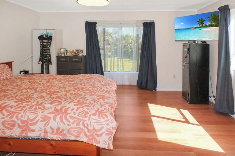 Photo of property in 32 Russell Street, Foxton, 4814