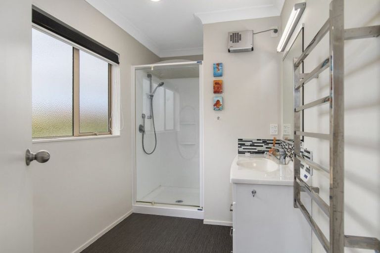 Photo of property in 3 Myrtle Drive, Omokoroa, 3114