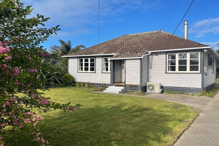 Photo of property in 178 Derby Street, Westport, 7825