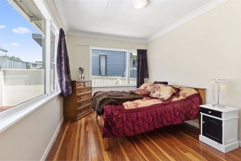Photo of property in 5 Mako View, Titahi Bay, Porirua, 5022
