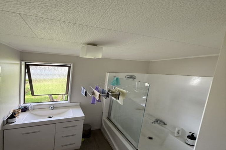 Photo of property in 46 Lilburn Crescent, Massey, Auckland, 0614