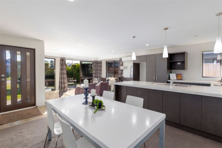 Photo of property in 14 Wootton Place, Kaiapoi, 7630