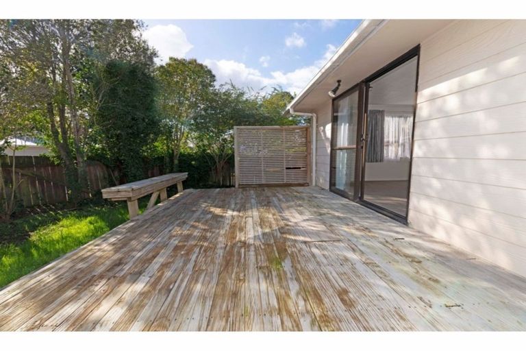 Photo of property in 2/162 Universal Drive, Henderson, Auckland, 0610