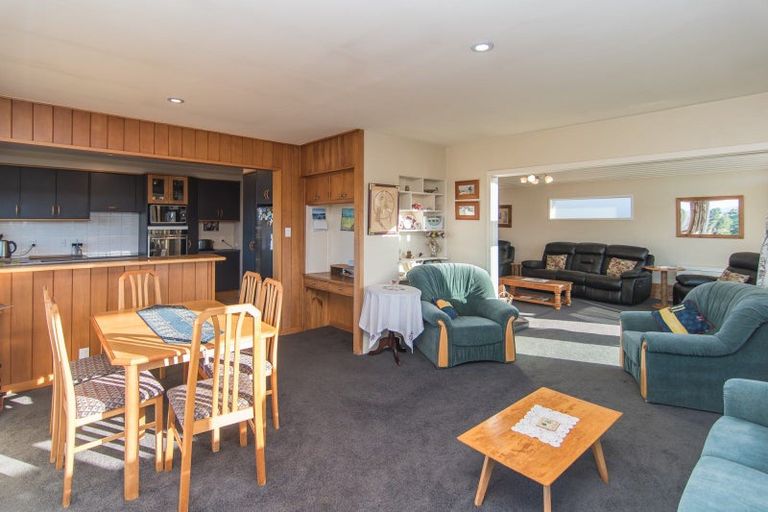 Photo of property in 215 Douglas Street, Highfield, Timaru, 7910