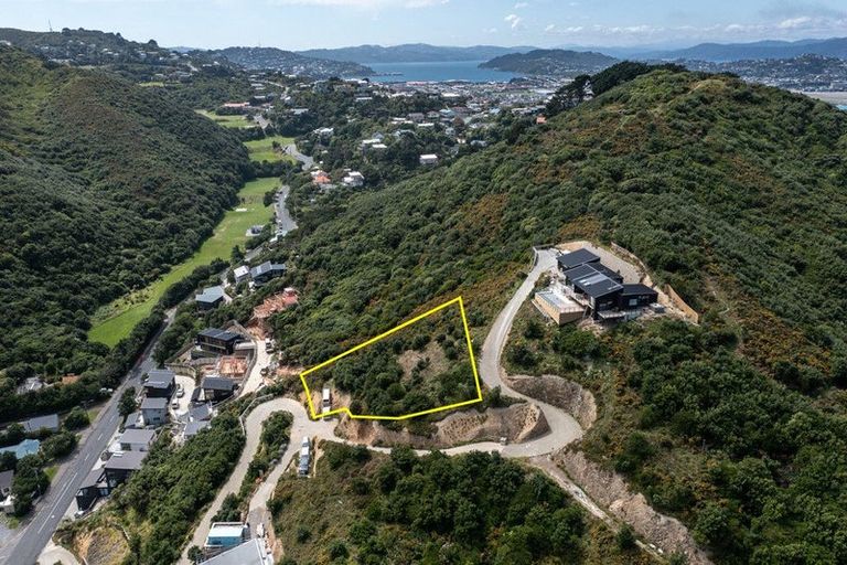 Photo of property in 239 Houghton Bay Road, Houghton Bay, Wellington, 6023