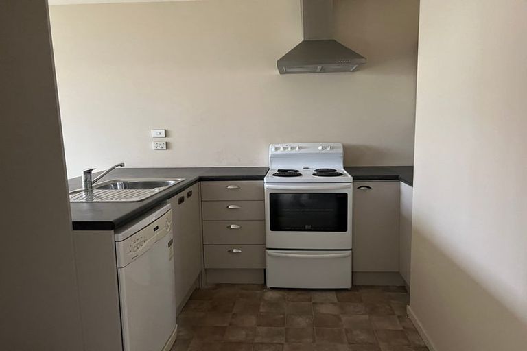 Photo of property in 3/13 Hobson Street, Woolston, Christchurch, 8023