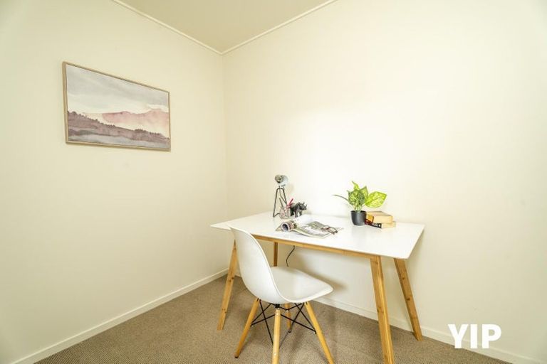 Photo of property in 5/9 Broderick Road, Johnsonville, Wellington, 6037