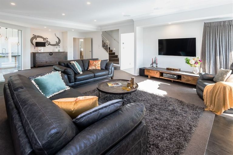 Photo of property in 16 Sea View Terrace, Cockle Bay, Auckland, 2014