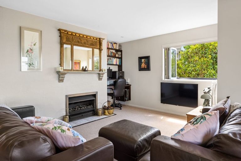 Photo of property in 46 Hinemoa Street, Birkenhead, Auckland, 0626