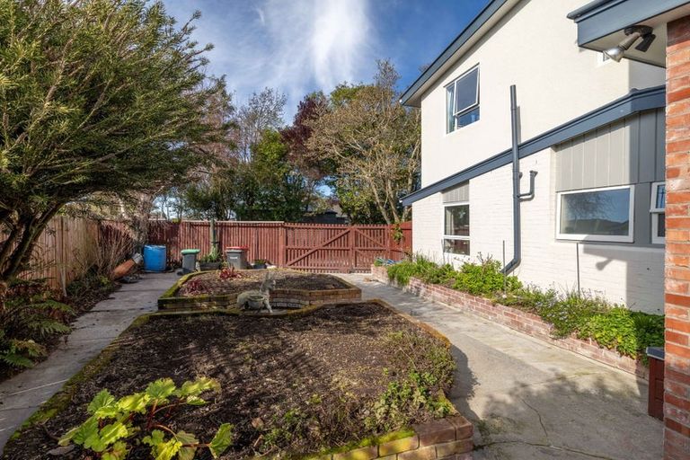 Photo of property in 7 Sawtell Place, Northcote, Christchurch, 8052