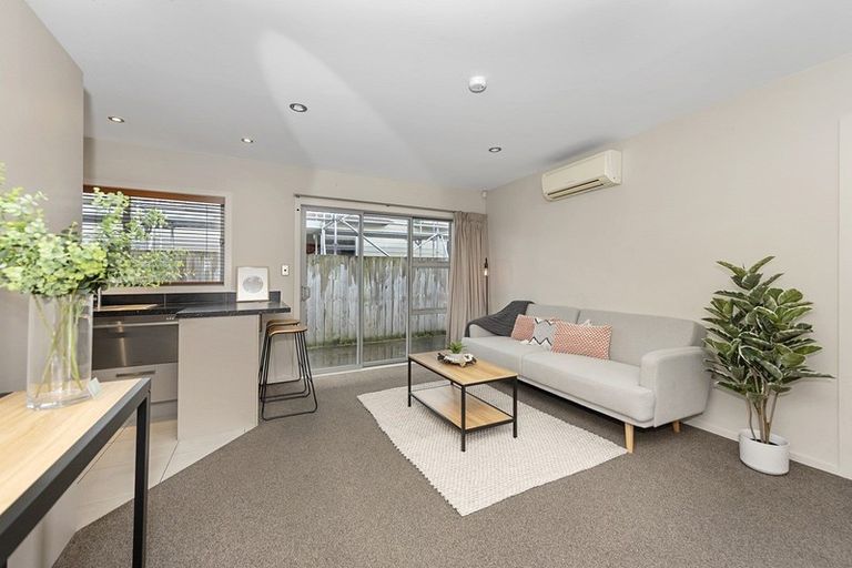 Photo of property in 24b Cameron Road, Hamilton East, Hamilton, 3216