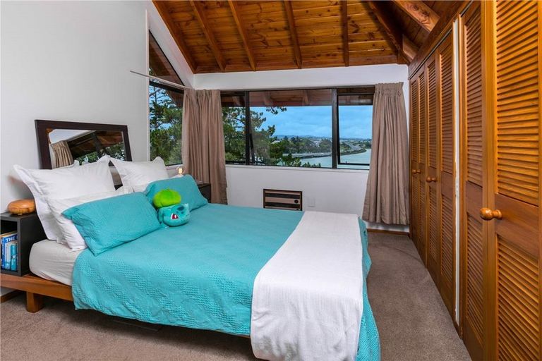 Photo of property in 25 Austin Road, Greenhithe, Auckland, 0632