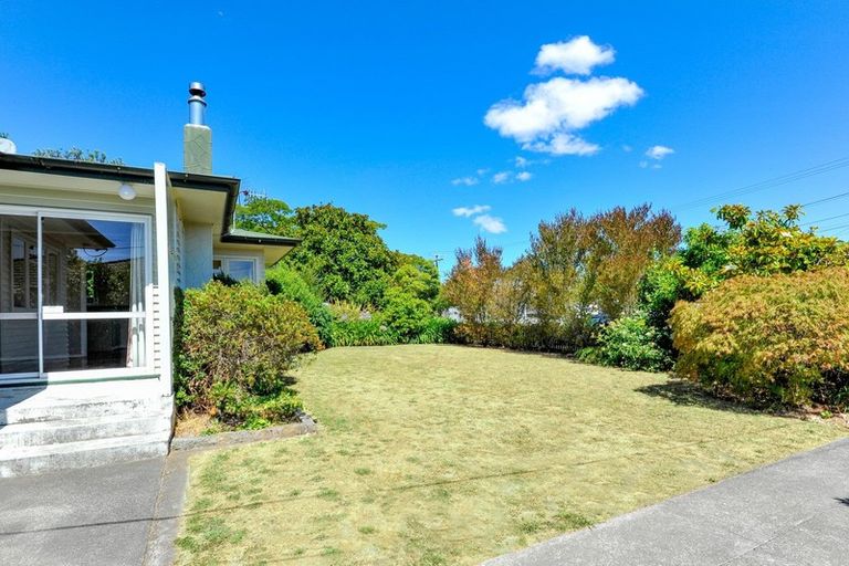 Photo of property in 1 Palmerston Road, Havelock North, 4130
