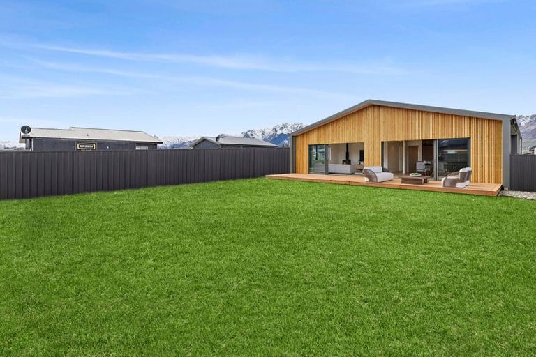 Photo of property in 6 Waddell Street, Lake Hawea, 9382