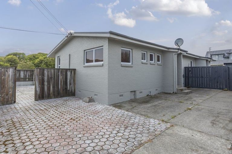 Photo of property in 1 Hood Street, New Brighton, Christchurch, 8061